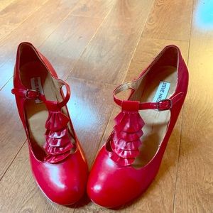 Steve Madden Red Leather, ruffle tstrap Mary Janes